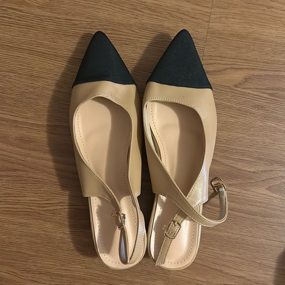 Elegant Two Tone Beige and Black Women's Shoes Size 41 US 9.5/10